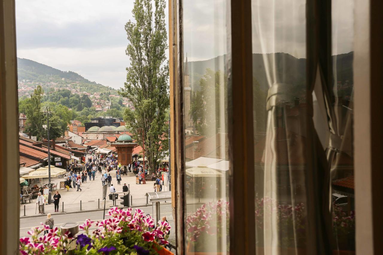 Pigeon Square Rooms Sarajevo Bagian luar foto