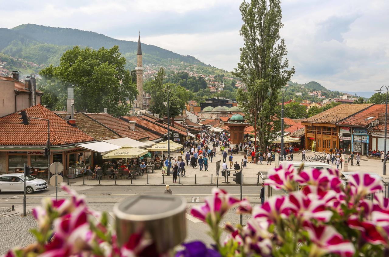 Pigeon Square Rooms Sarajevo Bagian luar foto