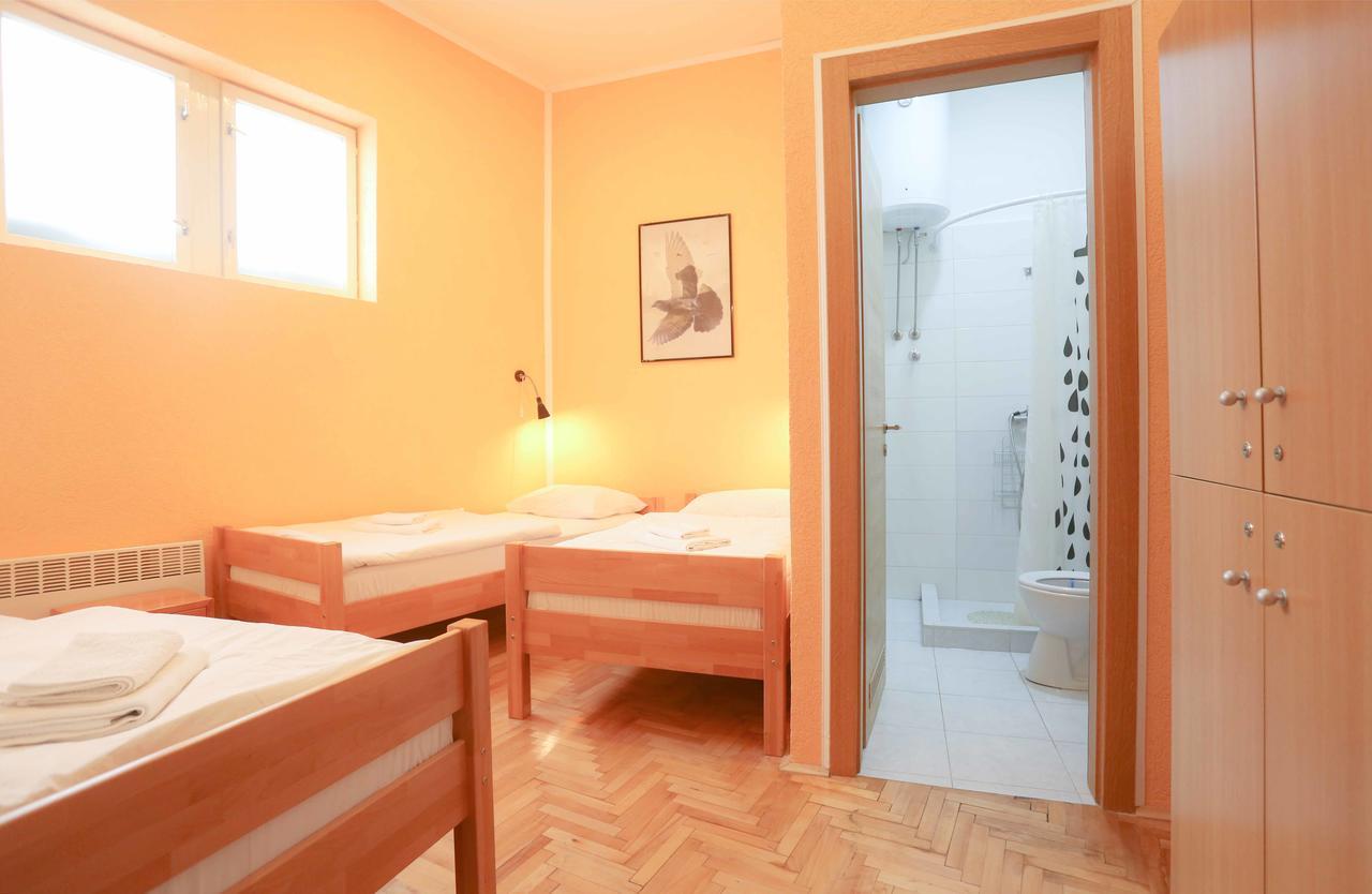 Pigeon Square Rooms Sarajevo Bagian luar foto
